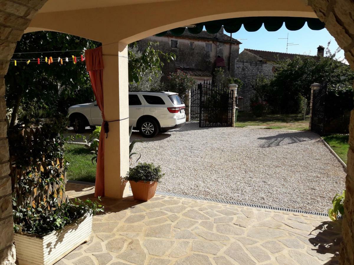 Villa Kortina Bašanija 外观 照片